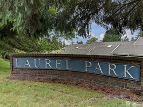 11008 NE 68th St 725, Kirkland WA 98033