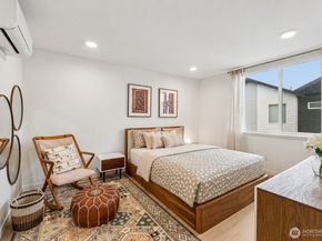 8314 14th Avenue NW A, Seattle WA 98117