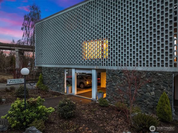 2524 Boyer Avenue E 446, Seattle WA 98102