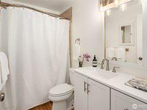 2524 Boyer Avenue E 446, Seattle WA 98102