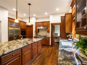 1408 29th Court NE, Issaquah WA 98029
