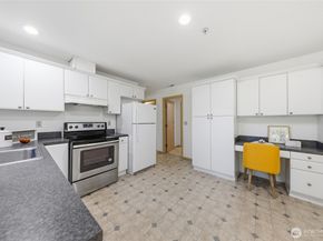 23410 SE 160th Place, Issaquah WA 98027