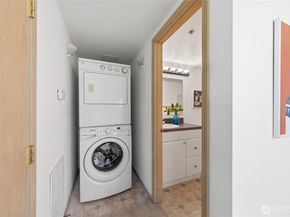 23410 SE 160th Place, Issaquah WA 98027