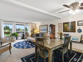 9710 Greenwood Avenue N 303, Seattle WA 98103