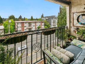 9710 Greenwood Avenue N 303, Seattle WA 98103