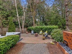 2524 225th Place NE, Sammamish WA 98074