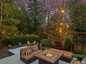 2524 225th Place NE, Sammamish WA 98074