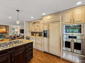 2524 225th Place NE, Sammamish WA 98074