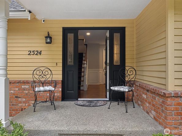 2524 225th Place NE, Sammamish WA 98074