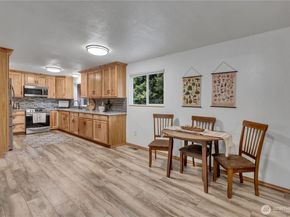 32544 24th Avenue SW, Federal Way WA 98023