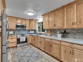 32544 24th Avenue SW, Federal Way WA 98023