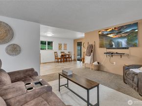 32544 24th Avenue SW, Federal Way WA 98023