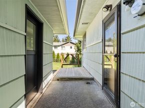 2426 S 142nd Street, SeaTac WA 98168