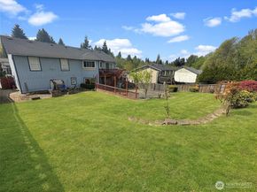 8823 W Mall Drive, Everett WA 98208