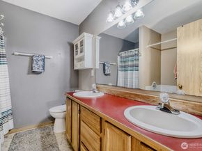 8823 W Mall Drive, Everett WA 98208