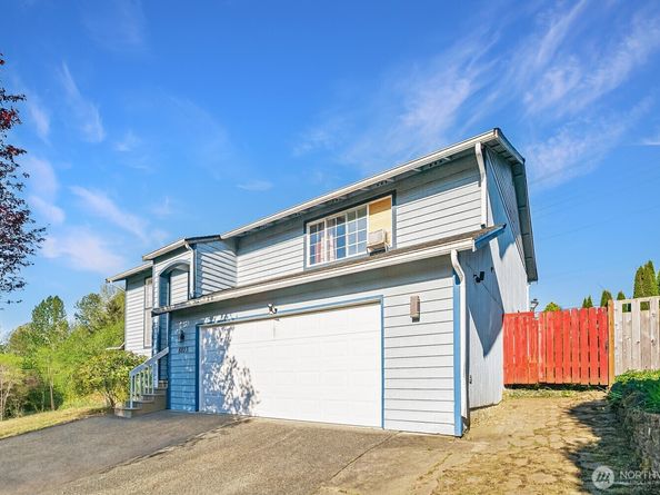 8823 W Mall Drive, Everett WA 98208