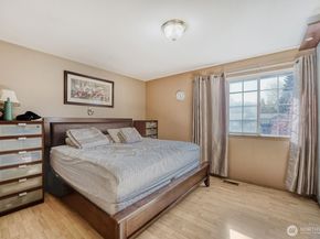 8823 W Mall Drive, Everett WA 98208
