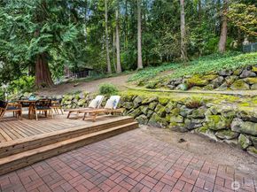 105 Big Bear Place NW, Issaquah WA 98027
