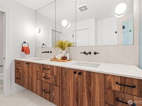 3020 NE 95th, Seattle WA 98115