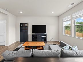5990 Rebel Road SW, Port Orchard WA 98367