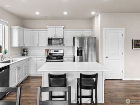 5990 Rebel Road SW, Port Orchard WA 98367