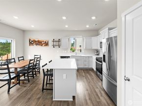 5990 Rebel Road SW, Port Orchard WA 98367