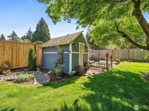 30022 6th Avenue SW, Federal Way WA 98023