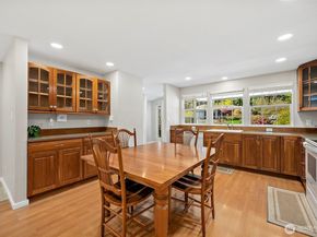 30022 6th Avenue SW, Federal Way WA 98023