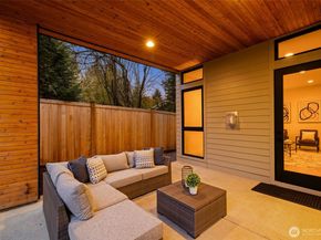 7010 NE 134th Street, Kirkland WA 98034