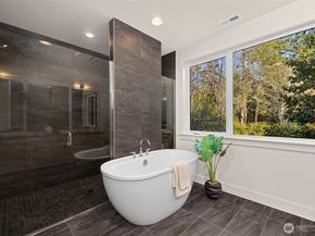 7010 NE 134th Street, Kirkland WA 98034