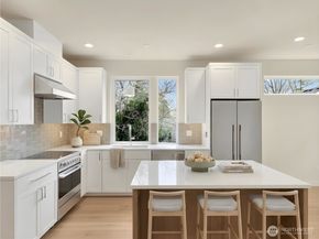 1412 A N 47th Street, Seattle WA 98103