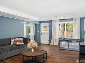 4037 NE 109th Street, Seattle WA 98125