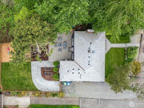 4037 NE 109th Street, Seattle WA 98125