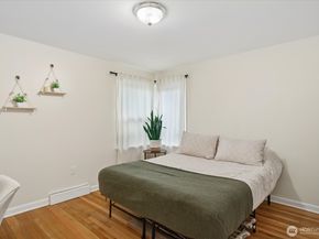 4037 NE 109th Street, Seattle WA 98125