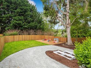 4037 NE 109th Street, Seattle WA 98125