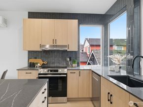 4517 35th Avenue S C, Seattle WA 98118