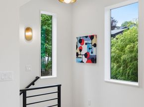 4517 35th Avenue S C, Seattle WA 98118