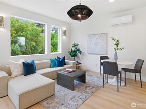 4517 35th Avenue S C, Seattle WA 98118