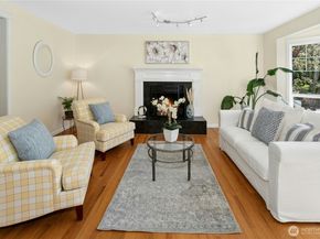 19924 163rd Avenue NE, Woodinville WA 98072