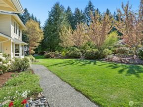 19924 163rd Avenue NE, Woodinville WA 98072