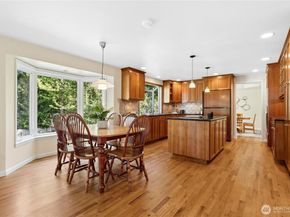 19924 163rd Avenue NE, Woodinville WA 98072