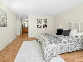 19924 163rd Avenue NE, Woodinville WA 98072
