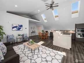 12202 SE 218th Court, Kent WA 98031
