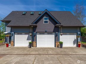 12202 SE 218th Court, Kent WA 98031