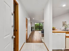 8017 NE 177th Court 504, Kenmore WA 98028
