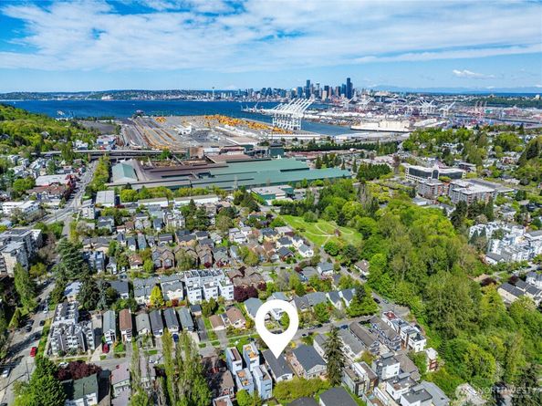 2827 SW Nevada Street, Seattle WA 98126