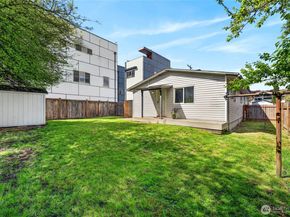 2827 SW Nevada Street, Seattle WA 98126