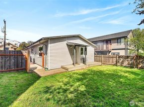 2827 SW Nevada Street, Seattle WA 98126