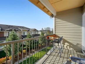 22328 88th Way S G104, Kent WA 98031