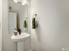 22328 88th Way S G104, Kent WA 98031